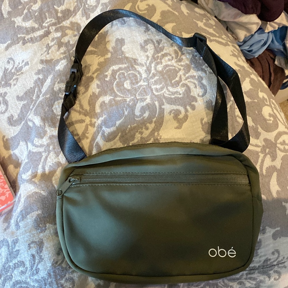 Obé Fanny pack NWOT